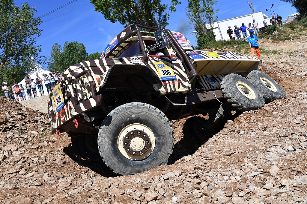 Zebra-Zil-Offroad-Team